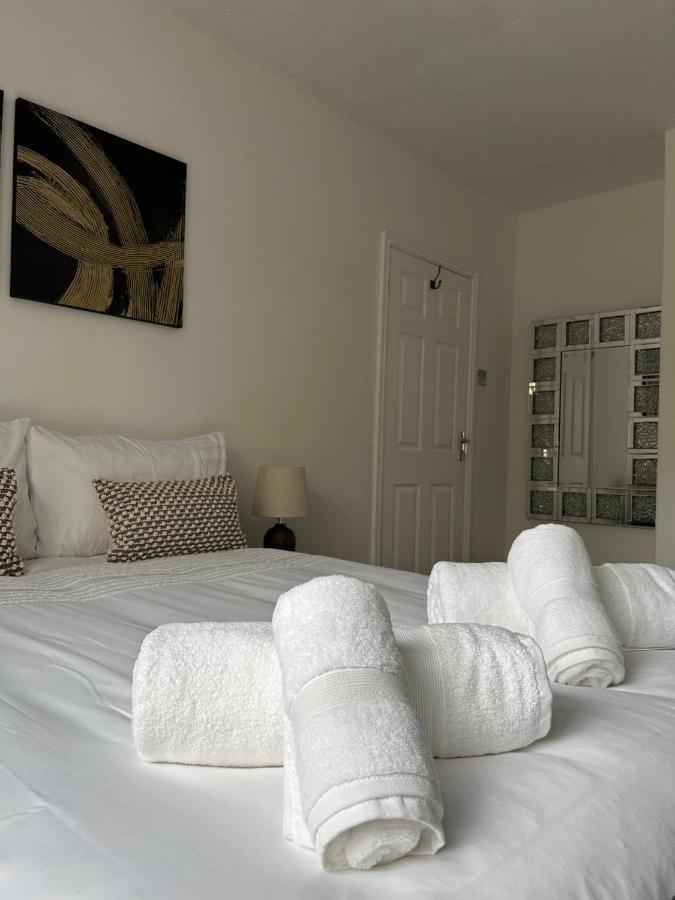 Hindlip No6 Overnight Stays Free Onsite Parking מראה חיצוני תמונה