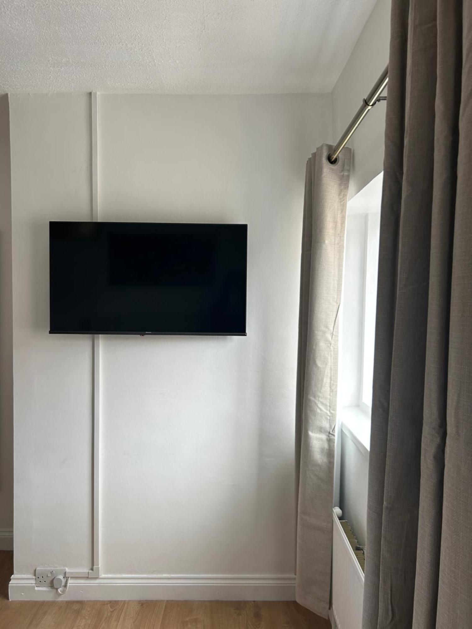 Hindlip No6 Overnight Stays Free Onsite Parking מראה חיצוני תמונה